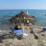 Apartment Loukas On The Waves Tragaki