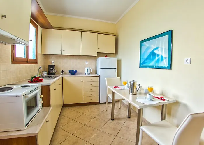 Loukas On The Waves 公寓 *