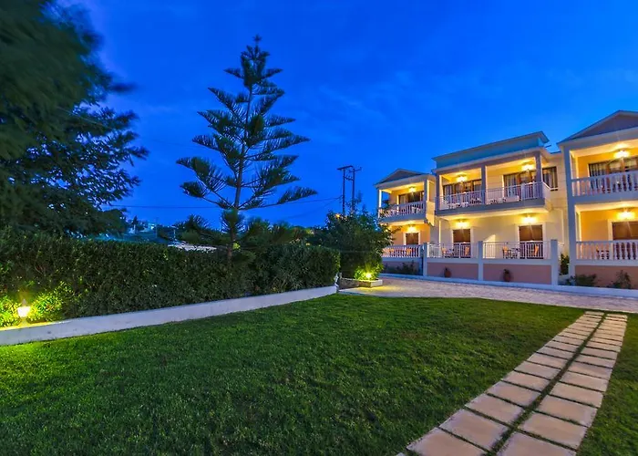 Loukas On The Waves * Tragaki