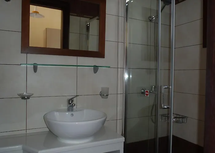 Loukas On The Waves 查加基恩